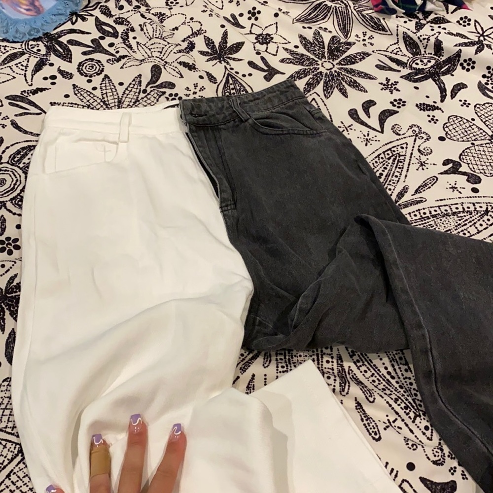 BLACK & WHITE TWO-TONE JEANS💙